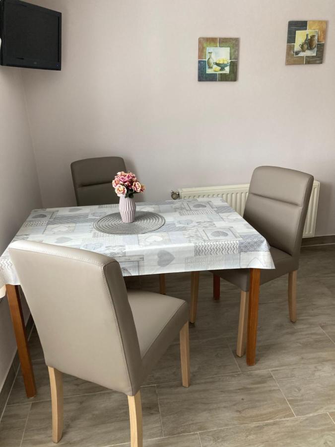 Ferienwohnung Flecken Zechlin Екстериор снимка